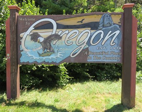 Welcome to Oregon Sign (Oregon, Illinois) | Oregon, Illinois… | Flickr