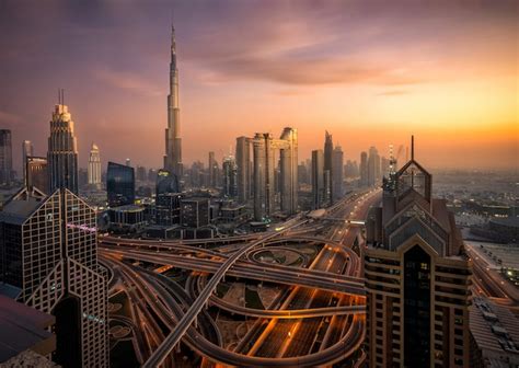 Premium Photo | Dubai skyline at sunset