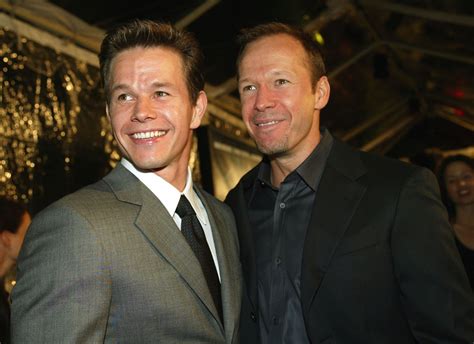 Wahlberg brothers' burger chain headed to N.O. area | wwltv.com