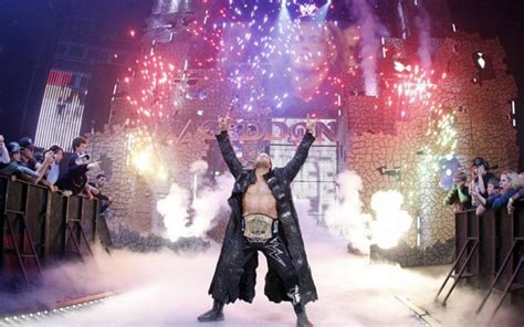 5 WWE Superstars with bad entrance themes