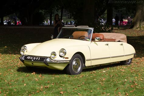 Citroën DS Cabriolet - 2014 Chantilly Arts & Elegance