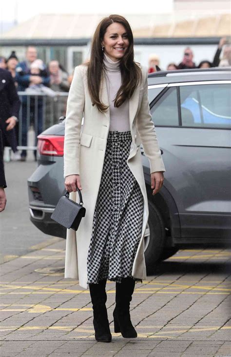 Kate Middleton Spiced Up Her Signature Outfit Formula With a High-Waisted Houndstooth Skirt