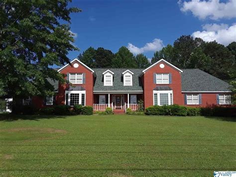 Hartselle, AL Real Estate - Hartselle Homes for Sale | realtor.com®