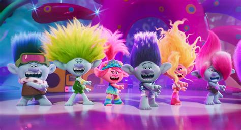 Movie Review: ‘Trolls Band Together’ | Moviefone