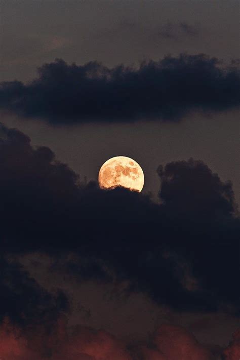 11:11 on Twitter | Moon photography, Sky aesthetic, Moon pictures