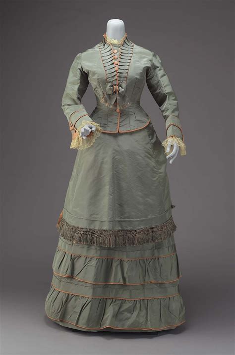 Dress | Museum of Fine Arts, Boston | Fashion, Vintage dresses, 1870s fashion