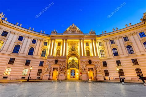 Hofburg, Bécs, Ausztria — Stock Fotó © emicristea #81924254