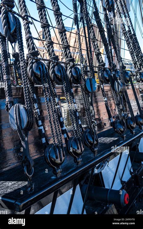 wooden pulley system on the USS Constitution Stock Photo - Alamy