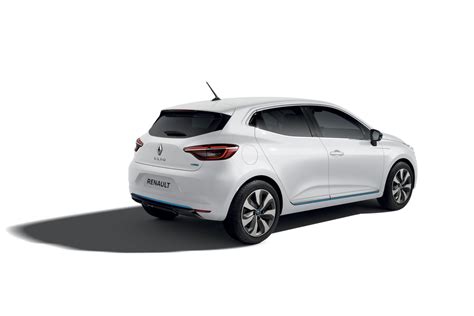 Renault Clio Hybrid: on sale now with F1 hybrid tech | CAR Magazine