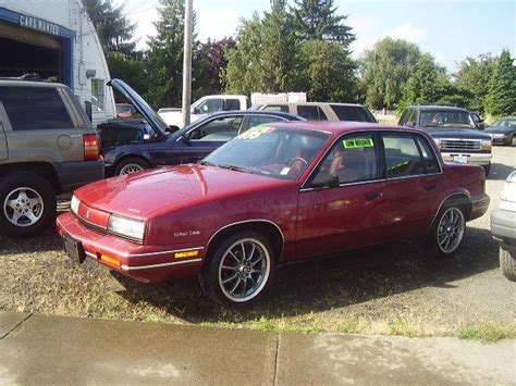 1988 Oldsmobile Cutlass Calais - Information and photos - MOMENTcar