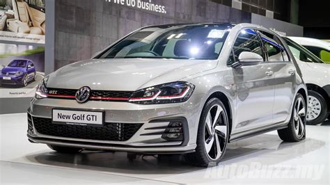 Gallery: Volkswagen Golf GTI MK7.5 at the Singapore Motor Show - AutoBuzz.my