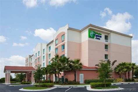 Holiday Inn Express & Suites Pembroke Pines-Sheridan St in Pembroke ...