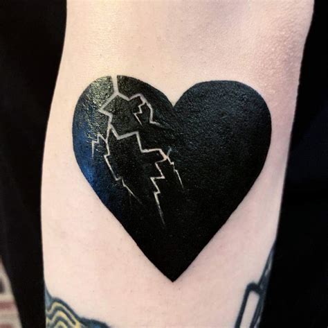 Top 99 Best Black Heart Tattoo Ideas - [2020 Inspiration Guide]