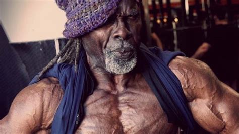 Bodybuilding Legend Robby Robinson Looks Shredded at 76 Years Old | BarBend