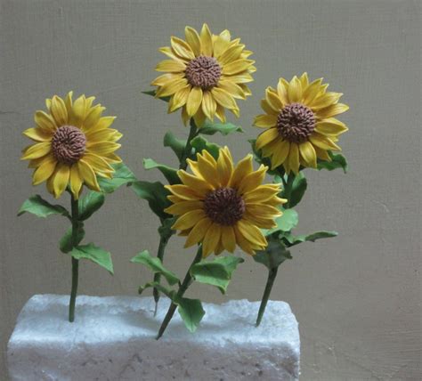 clay flowers and figurines: AIR DRY CLAY FLOWERS