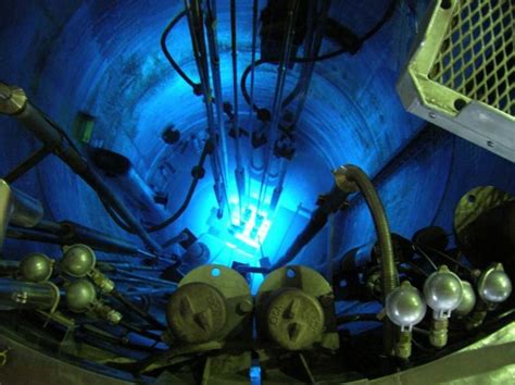 Earth’s First Nuclear Reactor Is 1.7 Billion Years Old And Was Made Naturally | Nuclear reactor ...