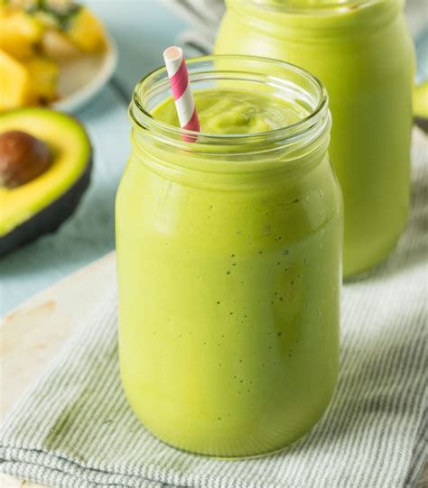 7 Health Benefits of Avocado Smoothies - Sandra Gentleman