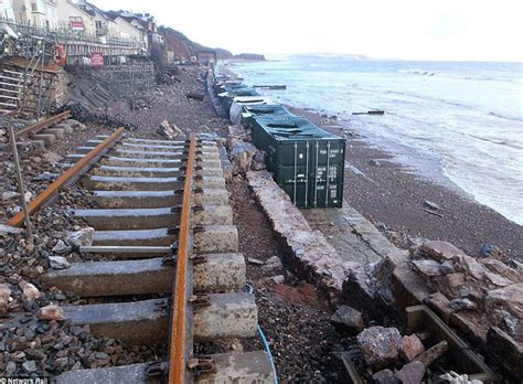 Dawlish railway line reopens after 'heroic' work by engineers | Daily ...