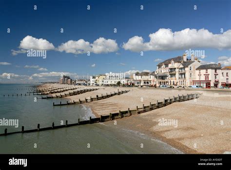 Bognor Regis Seafront west of Pier Stock Photo - Alamy