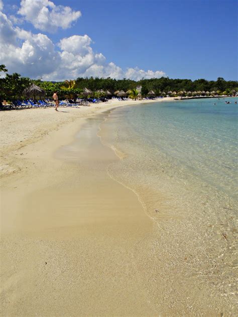 Runaway Bay, Jamaica | Beautiful places to visit, Us vacation spots, Cool places to visit