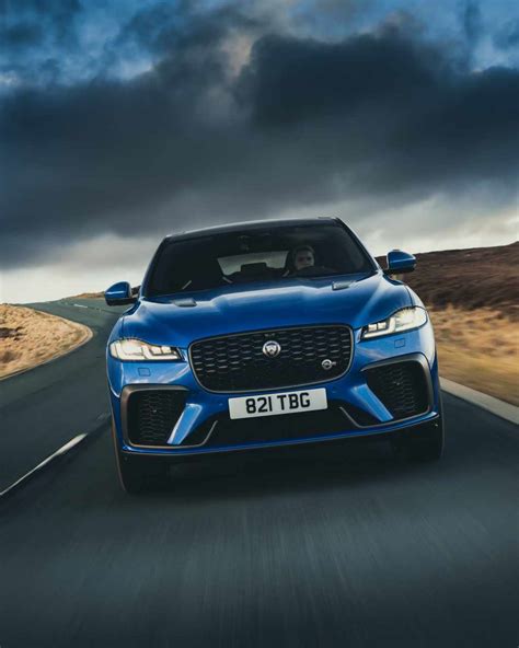 F-PACE SVR 21MY in Velocity Blue | Jaguar Homepage UK