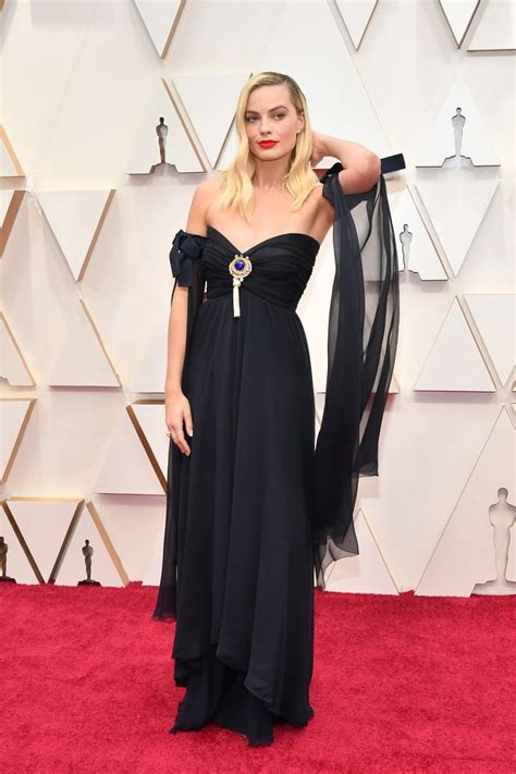 Margot Robbie at the Oscars 2020 | 2020 Oscars: See All the Red Carpet Looks | POPSUGAR Fashion ...