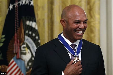 Donald Trump awards pitching legend Mariano Rivera with the ...