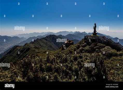 Vietnam, Sapa, mountain Fansipan, statue Stock Photo - Alamy