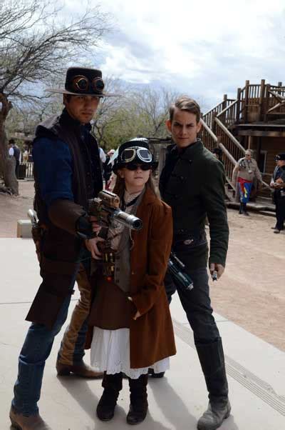 Going Solo with Michelle Ponto: Wild Wild West Steampunk Conference merges old and new worlds