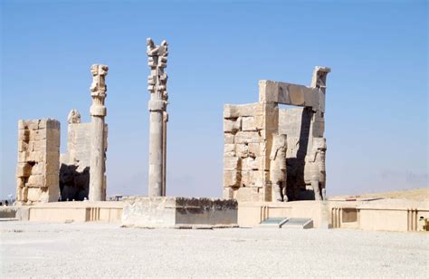 Persepolis Iran | explore this famous ancient city - Odyssey travellers ...