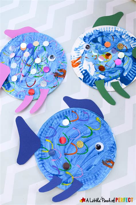 Rainbow Fish Paper Plate Craft - papercraft among us