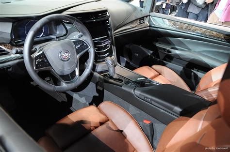 2014 Cadillac ELR: Gorgeous, Too-Pricey Electric Luxury Coupe