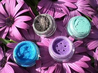 Cupcake Cosmetics - Loose Eyeshadow Powder | makeup I mixed … | Flickr