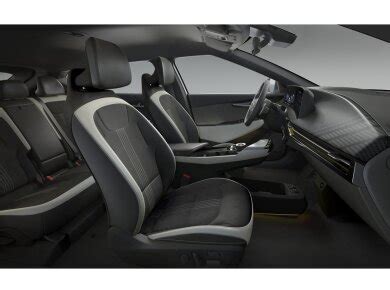 2023 Kia EV6 Interior, Cargo Space & Seating | U.S. News