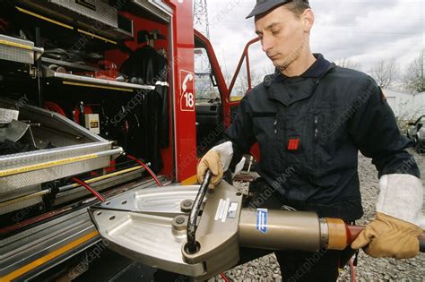 Hydraulic cutters - Stock Image - T660/0028 - Science Photo Library