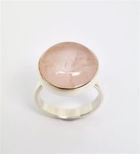 rose quartz ring | Rocks And Diamonds Taupo