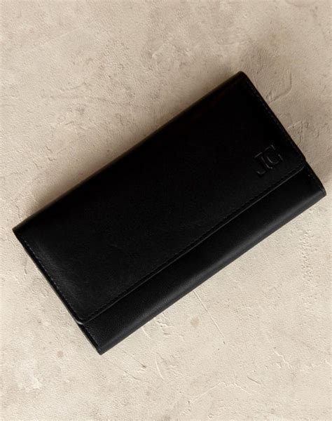 Wallets – Leather Collection