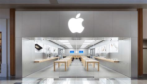 Apple Store in Madison, Wisconsin Moving to Hilldale Shopping Center Tomorrow - MacRumors