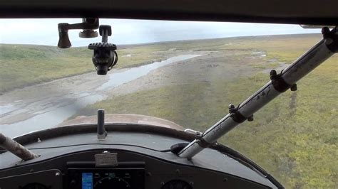 Alaskan bush plane landing - YouTube