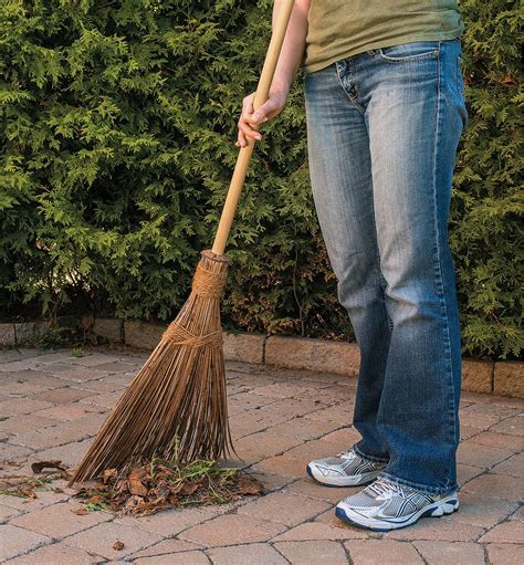 Outdoor Broom - Lee Valley Tools