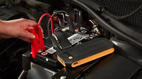 Halfords Advanced Lithium Jump Starter review: A portable power bank for your car | T3