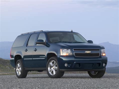 Chevrolet Suburban LTZ (2007) - pictures, information & specs