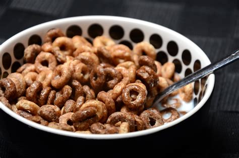 Review: Chocolate Peanut Butter Cheerios - NEAROF