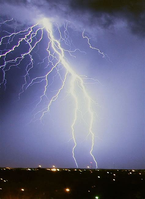 Scotland weather - Lightning fills Edinburgh skies as heatwave brings thunderstorm forecast to ...