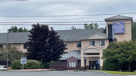 Sleep Inn & Suites hotel in Queensbury sold - Albany Business Review