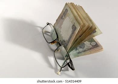 Old 100 Rupee Notes Indian Currency Stock Photo 514314409 | Shutterstock