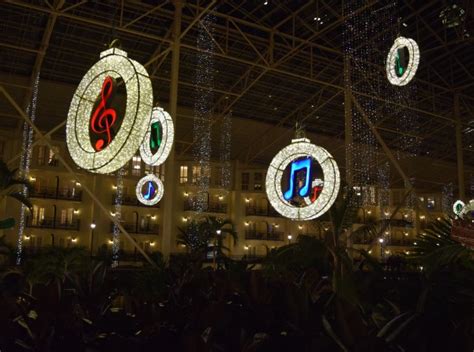 Opryland Hotel Christmas Lights At Night (Nashville Trip-part 6 ...