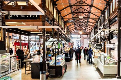 Mercados gastronómicos, espacios para comprar y comer bien