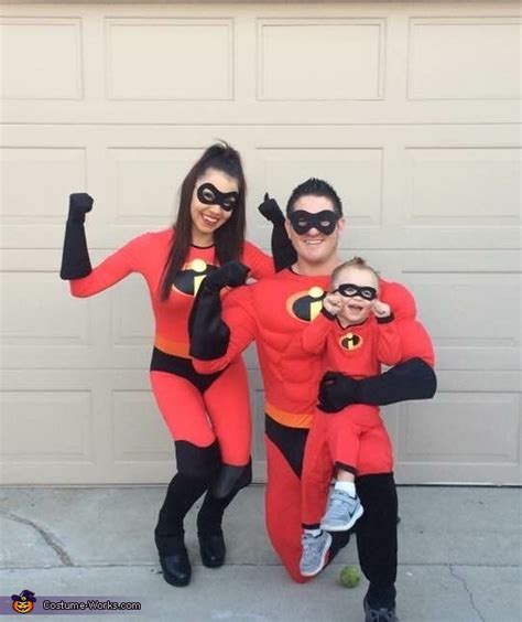 The Incredibles Family Costume Idea | Coolest Halloween Costumes