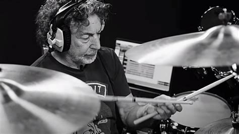 Drum Legend SIMON PHILLIPS Reflects On Recording JUDAS PRIEST's Sin ...